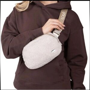 NWT Lole Cream Sherpa Belt Bag
